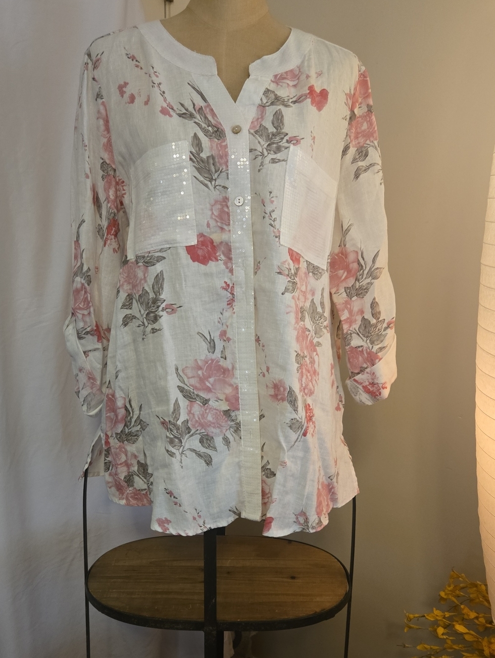 Ali Miles White Button-Front Blouse with Pink Floral Print And Sequins. Size XL
